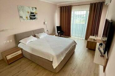 Apartamente turistice This Is Us Apartments