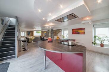 Жильё для туристов La Belle Iroise Maison De Ville Proche Mer