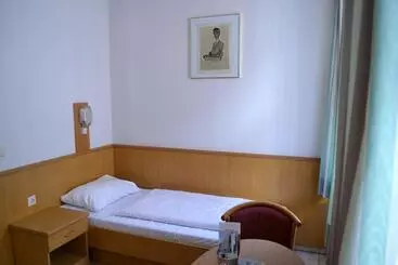 민박 Pension Fünfhaus