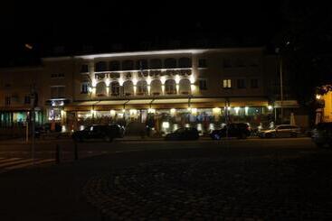 호텔 De L' Esplanade