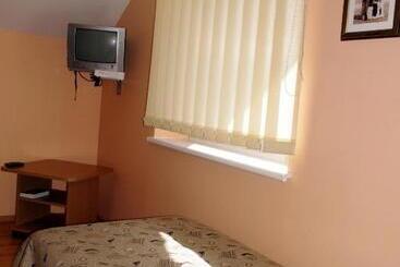 هتل Turnė Guest House