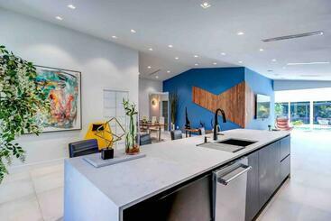 דירות לתיירים Private Villa Pool Spa Games Beach L27