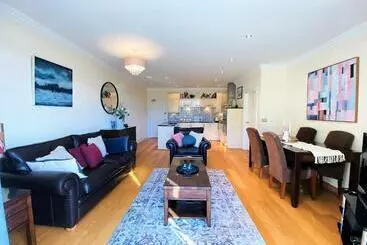 Turistlejligheder Hazelwood Hideaway: Spacious 2 Bed Apartment