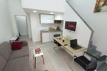 ツーリストアパートメント Korzo Apartment