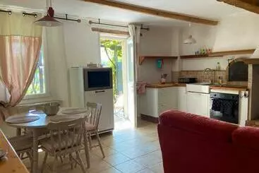 ツーリストアパートメント Les Pieds En éventail