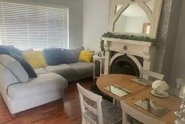 ツーリストアパートメント Timmy’s In Toome