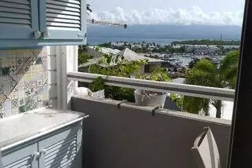 ツーリストアパートメント Blue Lagon Appart