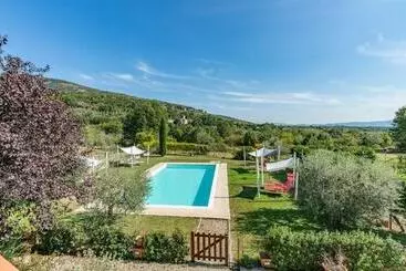ツーリストアパートメント Casa Macinarino Appartamento 13 Con Piscina