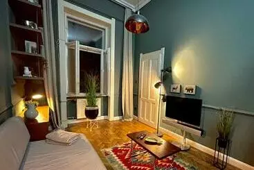ツーリストアパートメント Lovely Vintage Budapest Studio