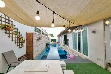 Pisos turísticos Peter Pan Poolvilla