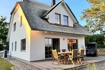 ツーリストアパートメント Ferienhaus Svantovit   Exklusives Ferienhaus Mit Sauna, Whirlpool Und Kamin