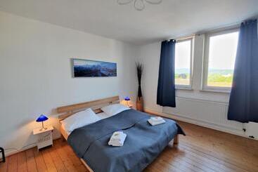 דירות לתיירים Friedberger Charme, 6 Personen, Traumlage, Parken, Kicker