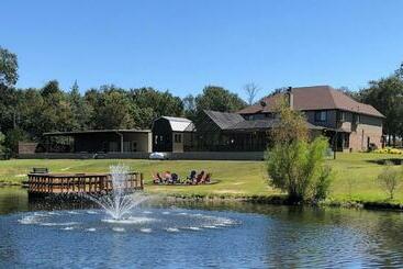 شقق خاصة سياحية The Retreat At Hempstead