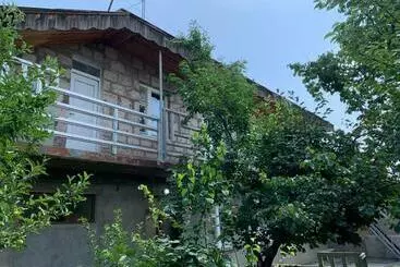 آپارتمان‌های توریست‌ها Homy Is A Cozy Two Story Private House