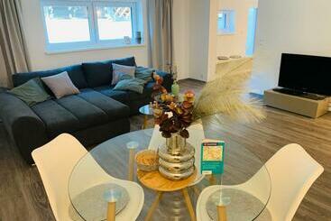 דירות לתיירים Schickes Apartment Mit Direkter Waldrandlage