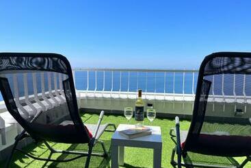 דירות לתיירים Axenic Oasis