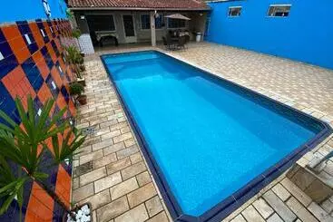 ツーリストアパートメント Casa Com Piscina E Churrasqueira
