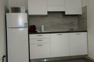 ツーリストアパートメント Appartamento Vacanze A 300mt Dal Mare!