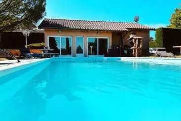 Apartamentos turísticos La Villa Perroquet