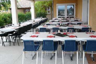 ホテル Domaine Des Garrigues