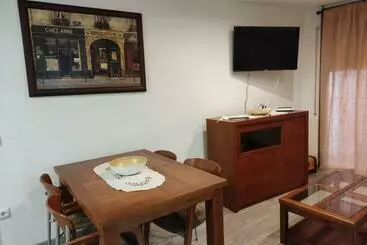 Turistihuoneistot La Llana Nova