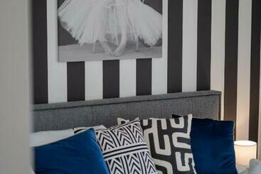 דירות לתיירים Rooms21