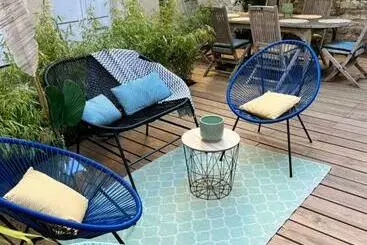 ツーリストアパートメント Samandine Home