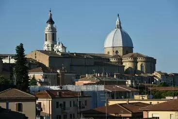 Turistihuoneistot My House