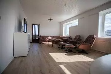 Pension  The Bird / Guesthouse / 10 Min Walk Downtown