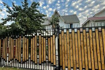 تختخواب و صبحانه La Llovizna Aeropuerto