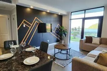 Turistihuoneistot Accommodation Front   Charming 2 Sleeper In Point Waterfront