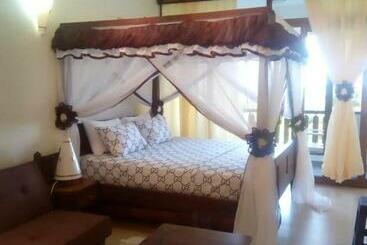 ツーリストアパートメント Golden Sand