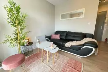 Apartamentos turísticos Nouveau   Grande Terrasse   L Horloge   Calme   Home One