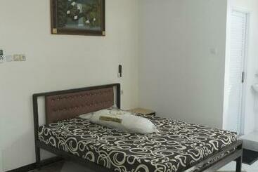 Пансион Graha Prana Kost Exclusive & Guesthouse