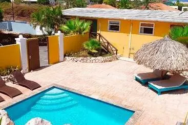 آپارتمانهای توریستها Casa Di Caribe Deluxe Beach House