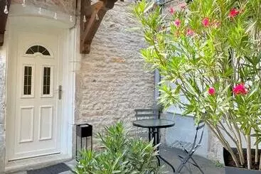 Turistihuoneistot Logements Pour 1 à 6 Personnes Au Coeur Du Centre Ville