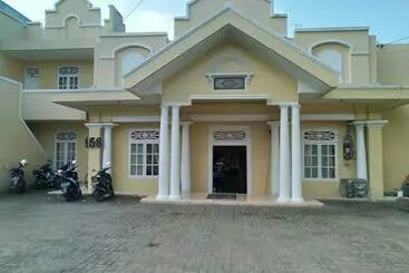 Hotel Pekalongan Syariah Mitra Reddoorz