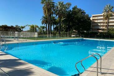 Turistihuoneistot Appartement Juan Les Pins, 4 Pieces, 80m2, Residence Luxe Piscine Tennis
