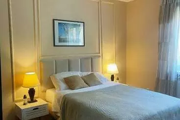 Turistihuoneistot M2 Suite By Central Park