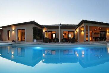 شقق خاصة سياحية Villa Hameau De Signargues, Entre Avignon Pont Du Gard Et Uzes