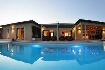 Ferienwohnungen Villa Hameau De Signargues, Entre Avignon Pont Du Gard Et Uzes