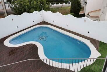 Apartamentos turísticos Villa Playa Y Montaña