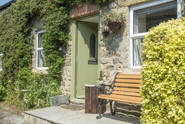 דירות לתיירים 5 Chapel Terrace