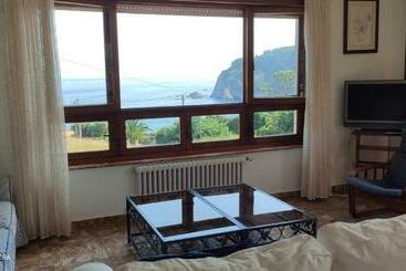 Apartamentos turísticos Casa Rural Ablano Cudillero En Playa Concha Artedo