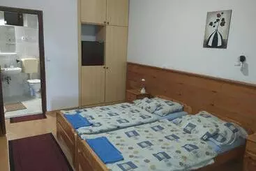 Valcsics Villa Panzió