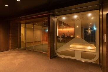 Capsule Hotel First Cabin Haneda Terminal 1