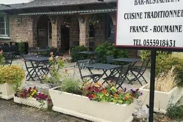 Aamiaismajoitus (B&B) L Auberge Des Quatre Routes