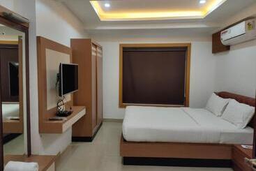 Hotel Auhtel Kannur