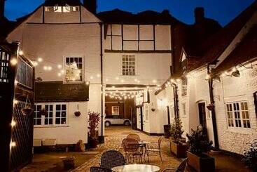 ホテル George & Dragon