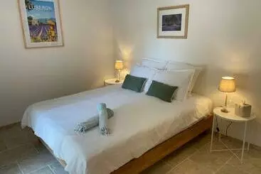 Bed and Breakfast Le Mas De Caroline